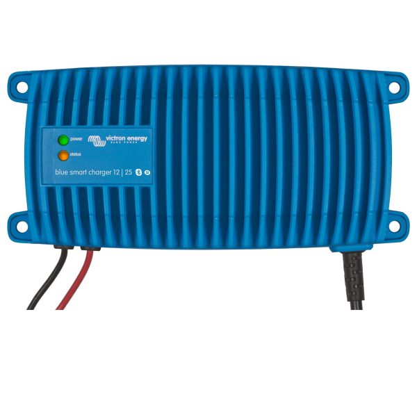 Blue Smart IP67 Charger 12/25(1) 230V UK